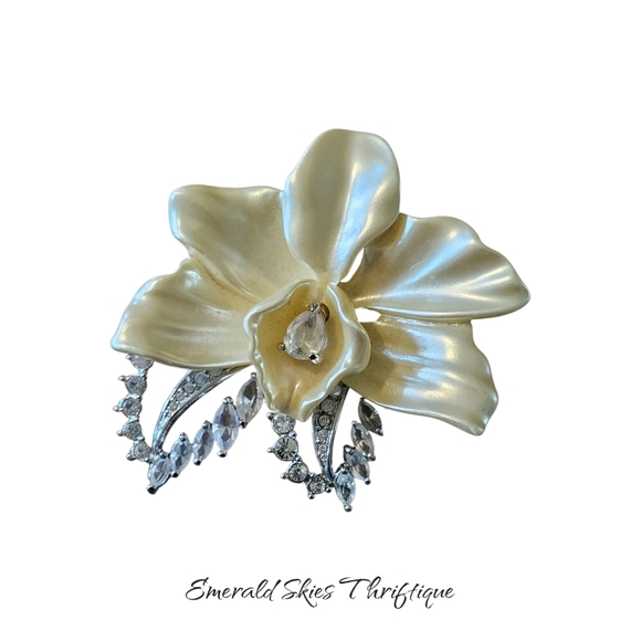 Nolan Miller Vintage Signed Orchid Floral brooch - Picture 1 of 5